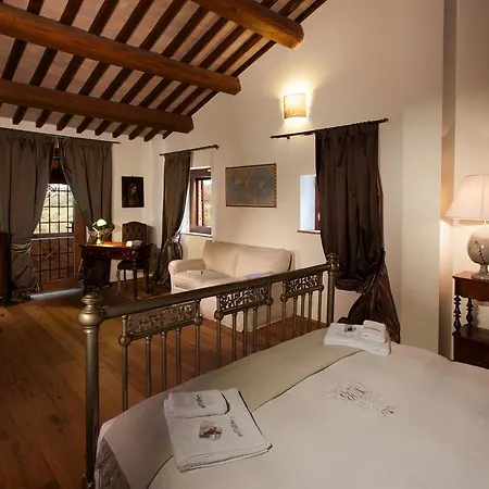 La Casa Dei Cavalli Bed & Breakfast 4*